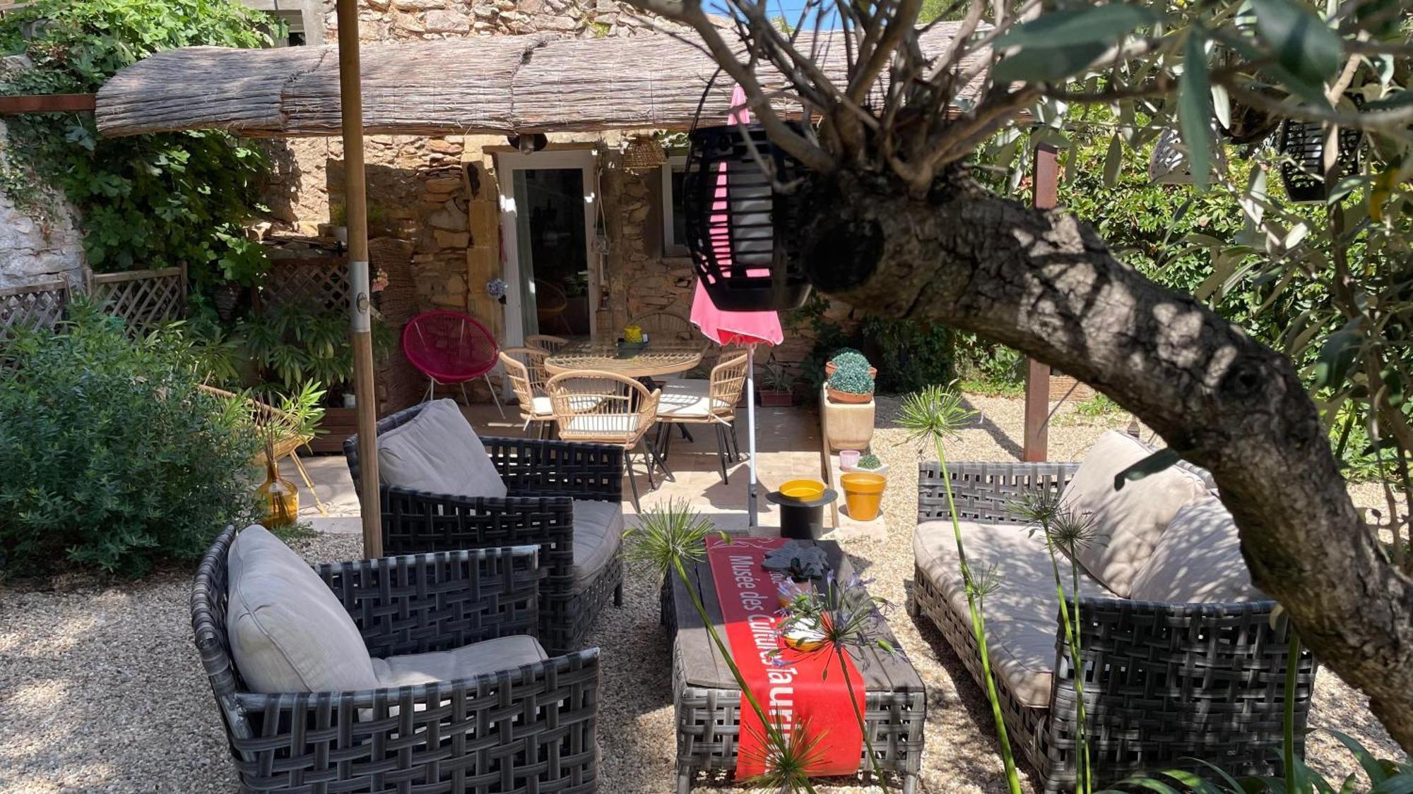 Vila Jolie Annexe Du Mas Dans Le Coeur De La Garrigue Nimoise Nîmes Exteriér fotografie
