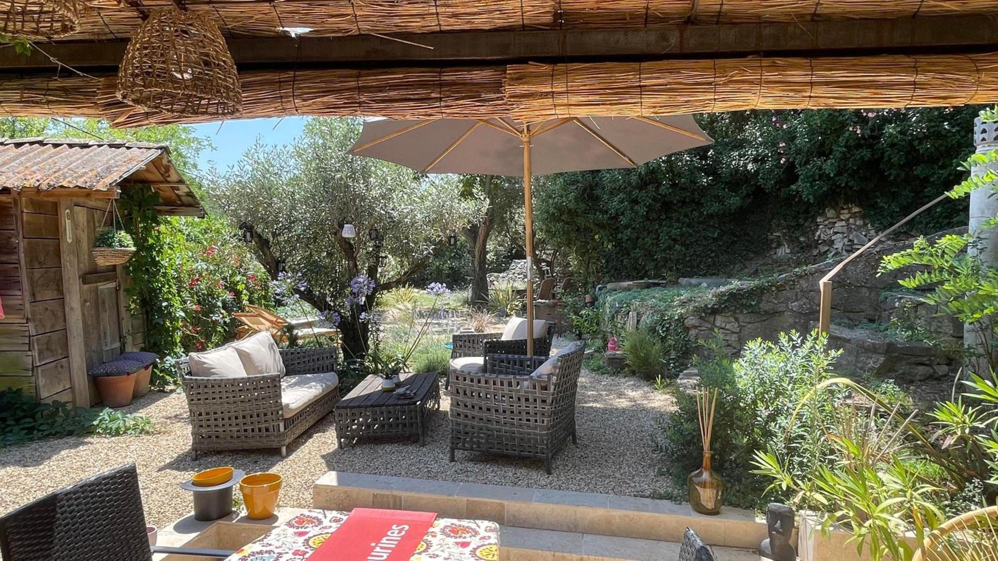Vila Jolie Annexe Du Mas Dans Le Coeur De La Garrigue Nimoise Nîmes Exteriér fotografie