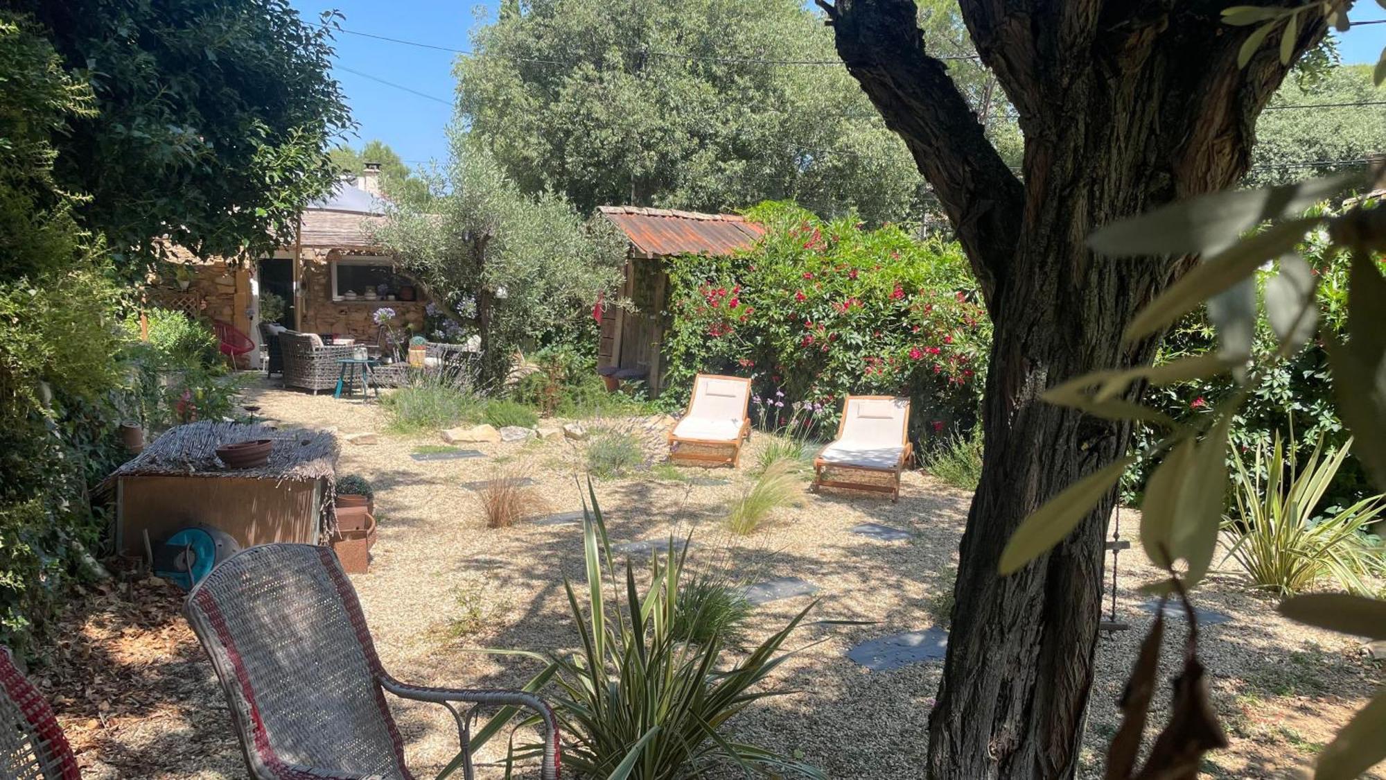 Vila Jolie Annexe Du Mas Dans Le Coeur De La Garrigue Nimoise Nîmes Exteriér fotografie